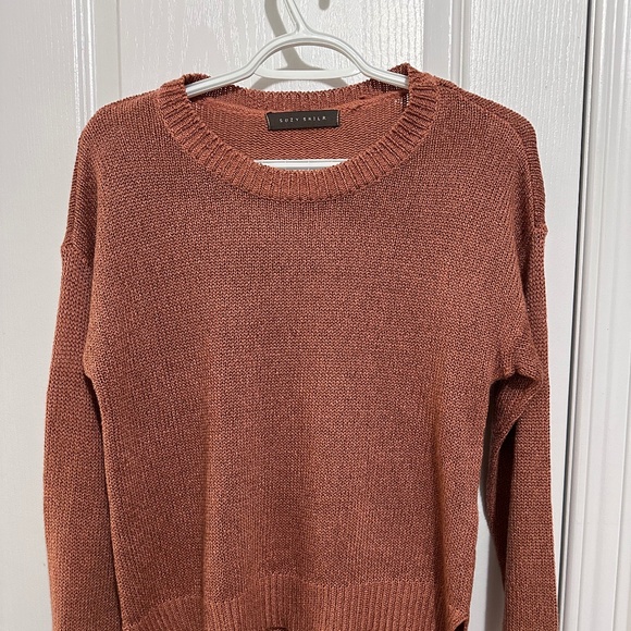 Ribbed crew neck sweater with side slits - Picture 1 of 2